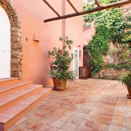 Piccolo Pevero Retreat בית נופש פורטו צ'רבו